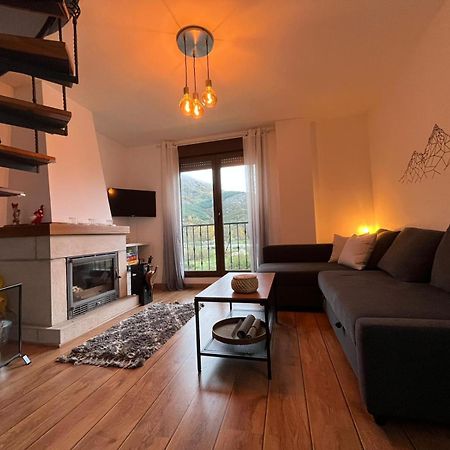 Апартаменты Duplex El Refugio De Porma Пуэбла-де-Лильо Экстерьер фото